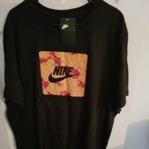 Nike t shirt